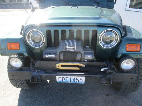 Used 2000 Jeep Wrangler Sahara image 4