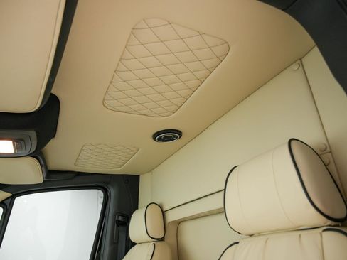 Used 2020 Mercedes-Benz Sprinter 3500 image 75