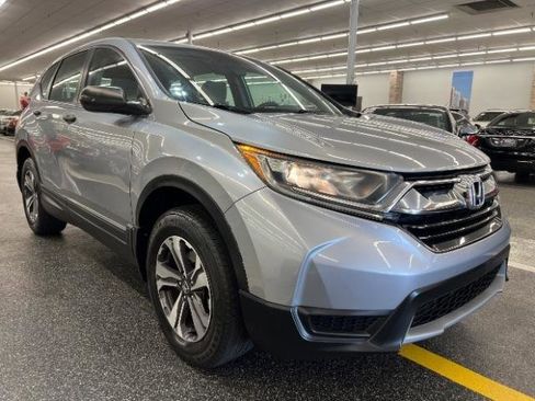 Used 2017 Honda CR-V LX image 6