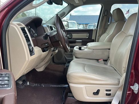 Used 2018 RAM 1500 Laramie image 14