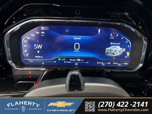 Used 2025 Chevrolet Silverado 1500 High Country AWD/4WD image 29
