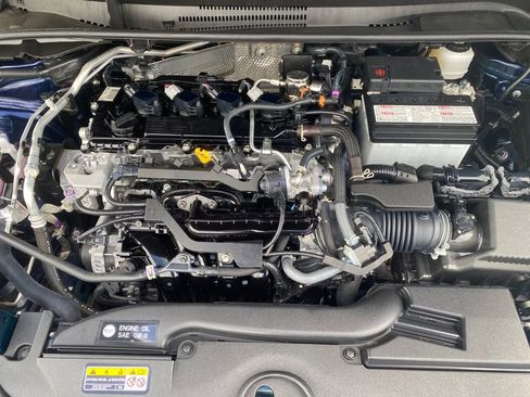 Used 2025 Toyota Corolla LE image 28