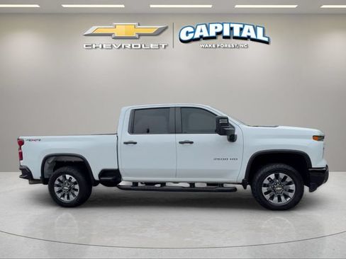 Used 2024 Chevrolet Silverado 2500 Custom w/ Custom Value Package AWD/4WD image 7