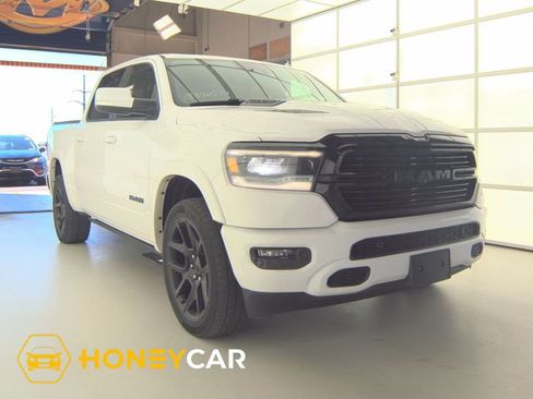 Used 2020 RAM 1500 Laramie AWD/4WD image 1