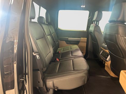 Used 2024 Ford F350 XLT AWD/4WD image 19