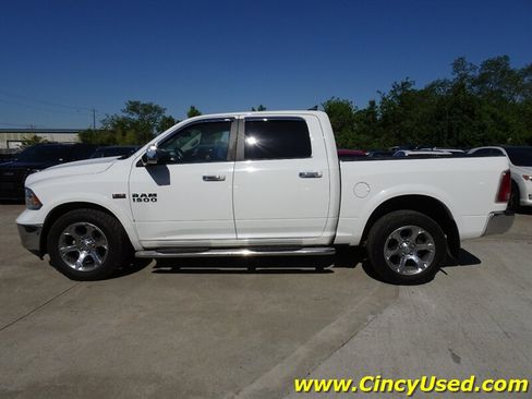 Used 2016 RAM 1500 Laramie AWD/4WD image 6