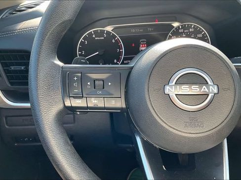 Used 2024 Nissan Rogue S AWD/4WD image 11