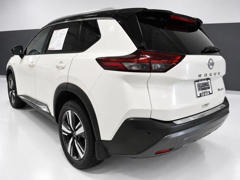 Certified 2023 Nissan Rogue SL AWD/4WD image 3