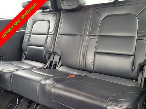Used 2023 Lincoln Navigator L Reserve image 7