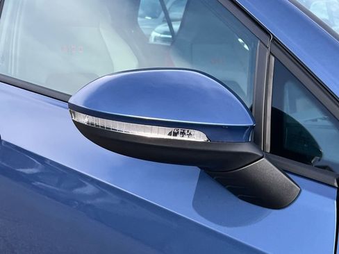 New 2026 Volkswagen GTI SE image 7