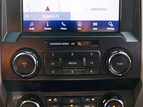 Used 2020 Ford F150 Lariat AWD/4WD image 34