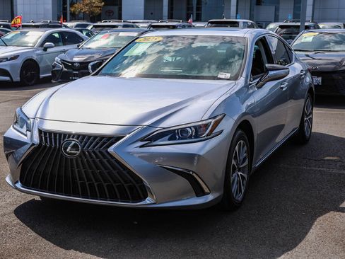 Used 2025 Lexus ES 350 FWD image 19