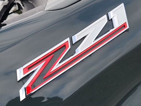 Used 2025 Chevrolet Silverado 1500 LT Trail Boss w/ Convenience Package II image 9