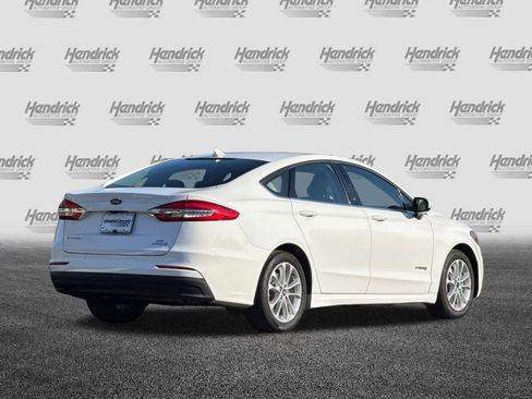 Used 2019 Ford Fusion SE image 5