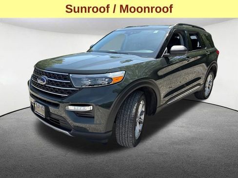 Used 2023 Ford Explorer XLT w/ Equipment Group 202A AWD/4WD image 6