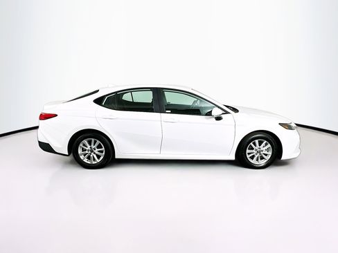 Used 2025 Toyota Camry LE FWD image 10