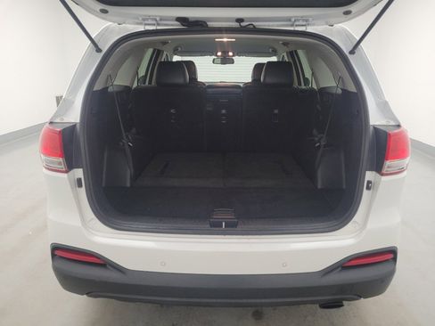Used 2017 Kia Sorento FWD w/ LX Convenience Package image 29