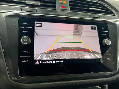 Used 2023 Volkswagen Tiguan SE image 15