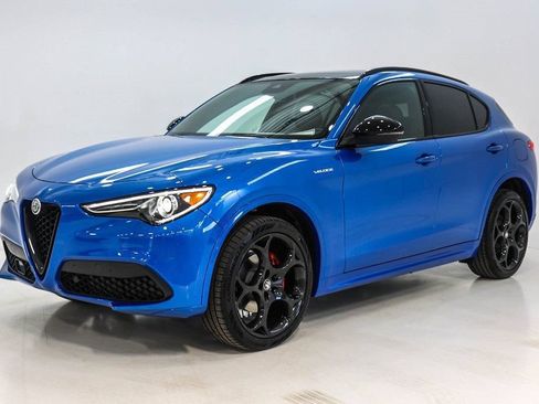 Used 2023 Alfa Romeo Stelvio Veloce AWD/4WD image 26