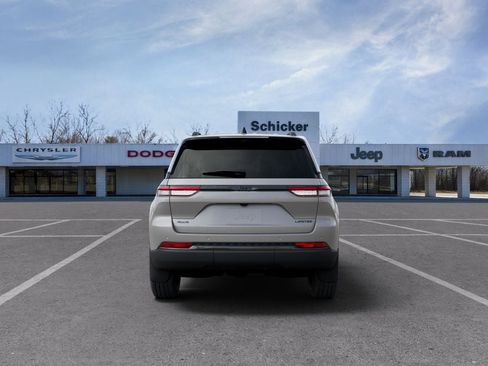 New 2025 Jeep Grand Cherokee Limited w/ Luxury Tech Group II image 7