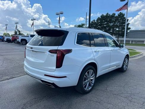 Used 2024 Cadillac XT6 Premium Luxury w/ LPO, Floor Liner Package AWD/4WD image 5