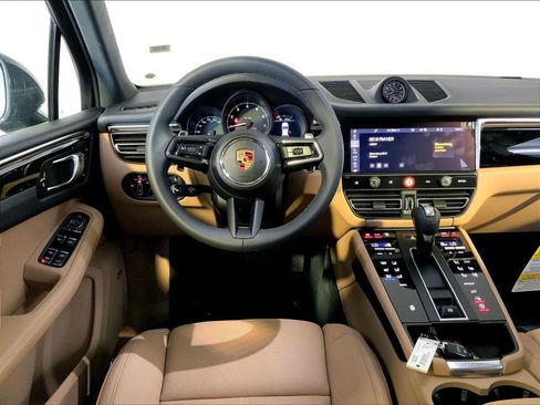 New 2025 Porsche Macan AWD/4WD image 13