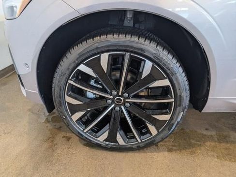 New 2026 Volvo XC60 B5 Ultra w/ Protection Package Premier AWD/4WD image 7