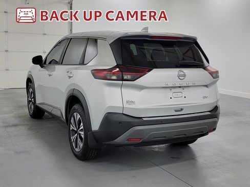 Used 2022 Nissan Rogue SV FWD image 6