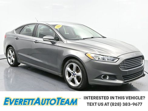 Used 2014 Ford Fusion SE w/ Equipment Group 201A image 1