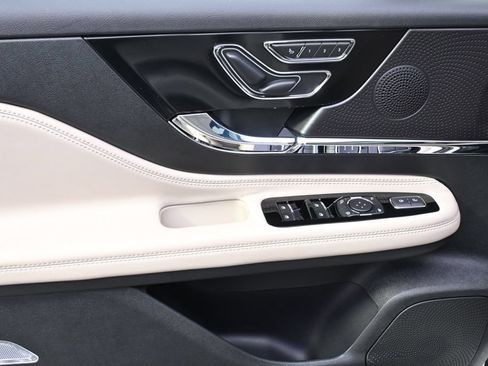 New 2026 Lincoln Corsair Premiere AWD/4WD image 22