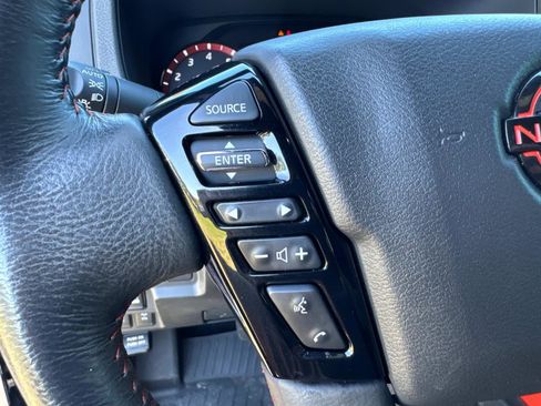 Used 2023 Nissan Frontier PRO-4X w/ Technology Package AWD/4WD image 33