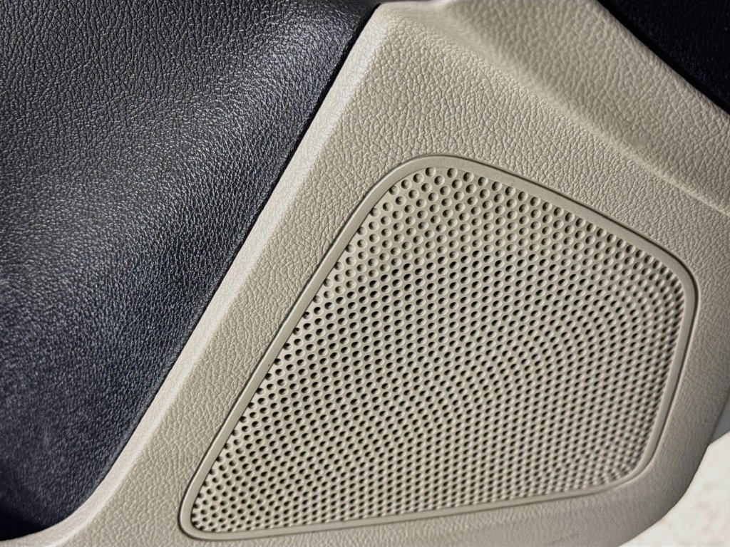 Used 2014 Ford Focus SE FWD image 21