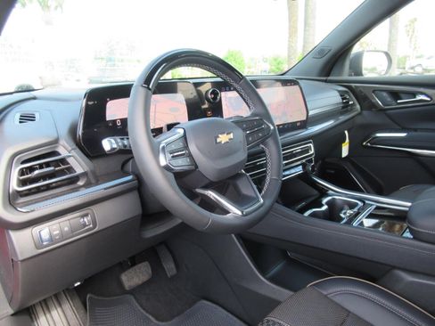 New 2026 Chevrolet Traverse High Country FWD image 17
