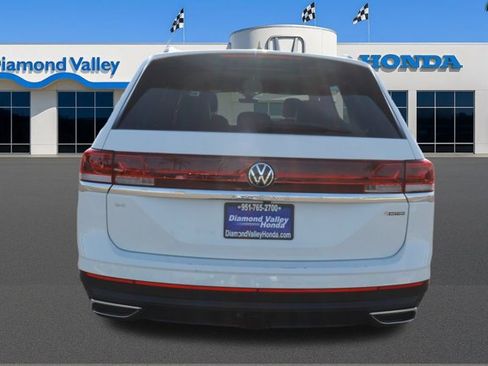 Used 2025 Volkswagen Atlas SE image 5