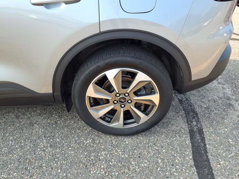 Used 2023 Ford Escape Platinum image 23