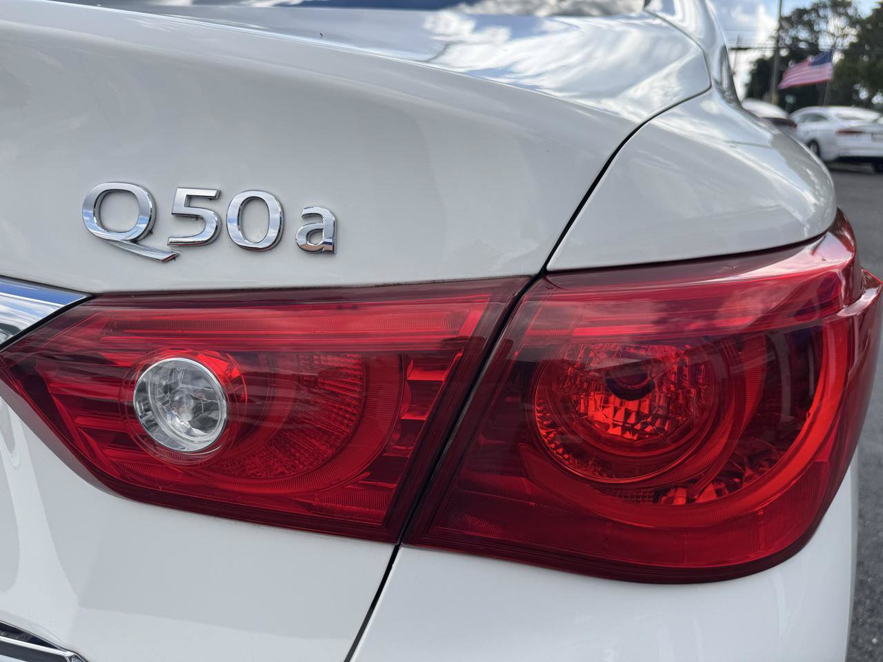 Used 2015 INFINITI Q50 w/ Moonroof Package RWD image 22
