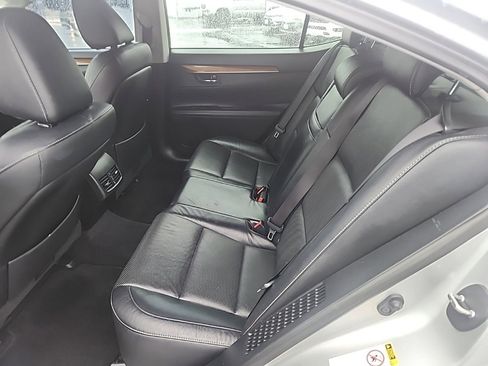 Used 2014 Lexus ES 300h image 11