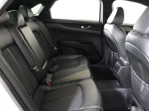 Used 2023 Kia K5 GT-Line image 36