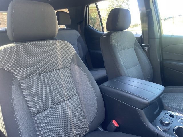 Used 2023 Chevrolet Traverse LT AWD/4WD image 25