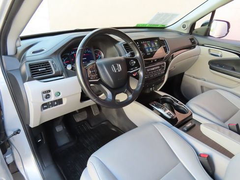 Used 2019 Honda Pilot Touring image 29