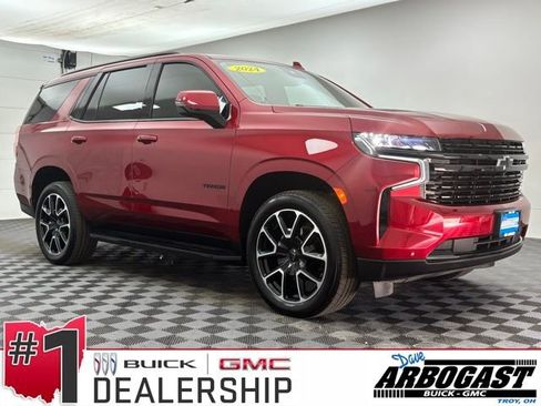 Used 2024 Chevrolet Tahoe RST w/ Luxury Package image 1