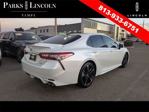 Used 2019 Toyota Camry XSE image 4