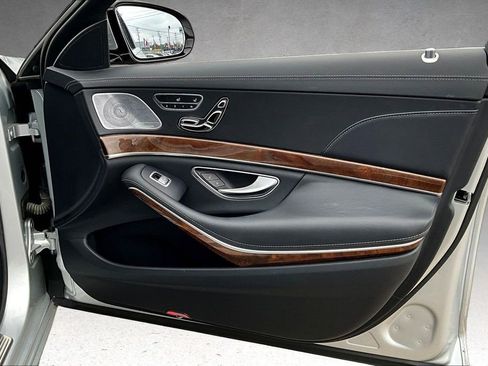 Used 2014 Mercedes-Benz S 550 Sedan image 29