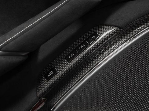 Certified 2024 Ferrari Roma Base image 44