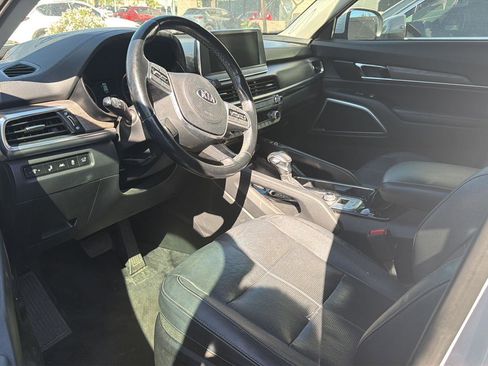 Used 2021 Kia Telluride EX w/ EX Premium Package image 4