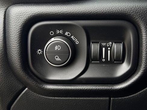 Used 2024 RAM 2500 Laramie w/ Night Edition image 22