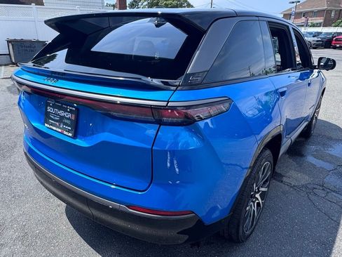 New 2025 Jeep Wagoneer S Limited image 8