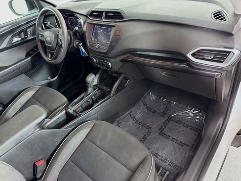 Used 2023 Chevrolet TrailBlazer LS FWD image 34