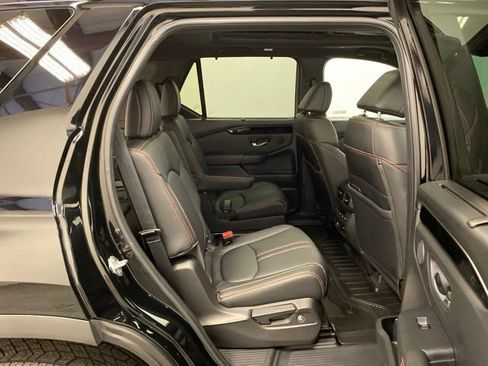 Used 2025 Honda Pilot TrailSport image 28