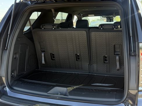 New 2026 Chevrolet Tahoe LS w/ LPO, Dark Essentials Package AWD/4WD image 32